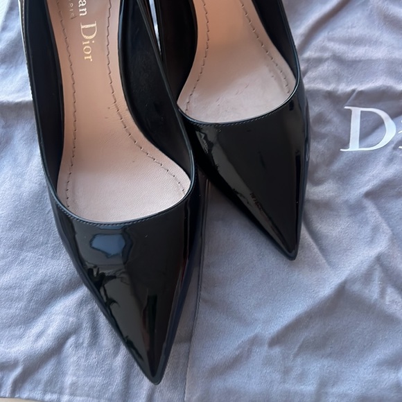 Dior Black Patent Leather Pointed Toe Pumps - Picture 3 of 5